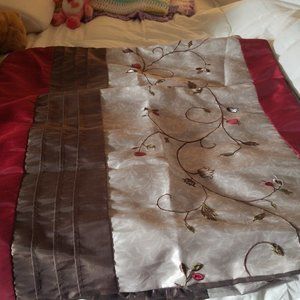 Duvet cover and accent pillows